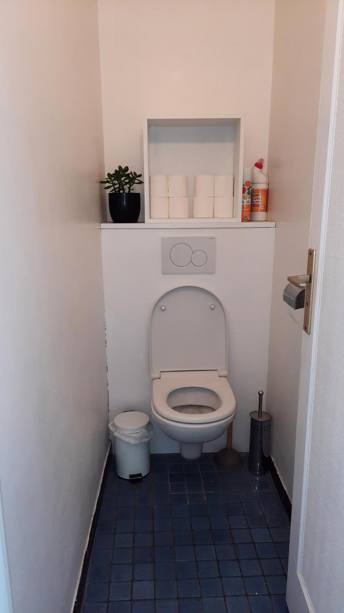 Sunny Mercury - Room In Apartment كان المظهر الخارجي الصورة