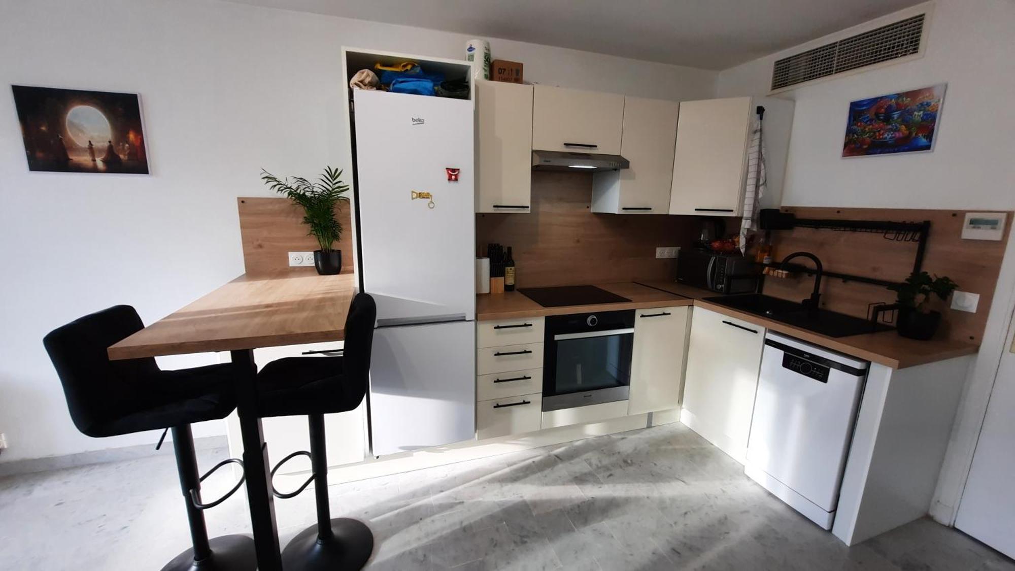 Sunny Mercury - Room In Apartment كان المظهر الخارجي الصورة